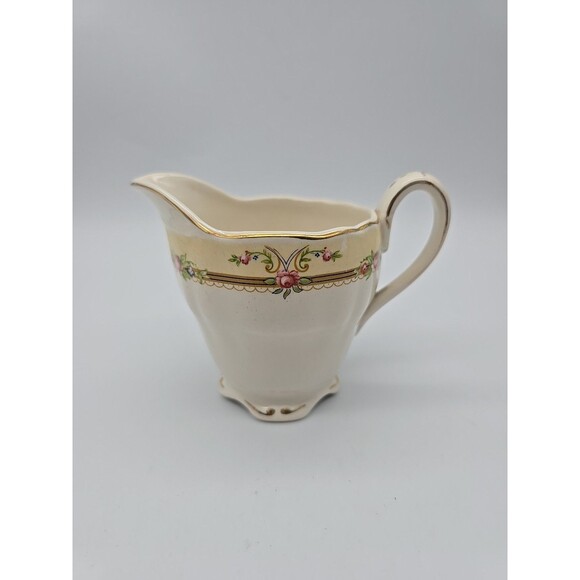 Marlborough ROYAL PETAL Series Grindley England Creamer Pitcher Roses & Gold - Picture 1 of 10